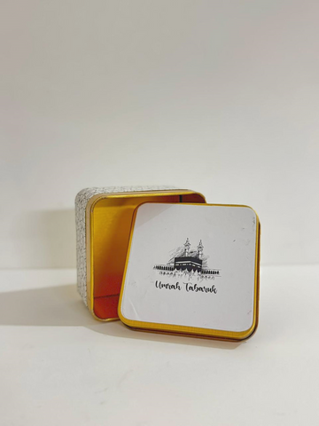 Square Tin Box ( B&W )  - Umrah/Hajj Tabarruk (125g)