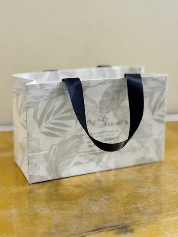 Medium Handle Bag (Black & White) - Umrah / Hajj Tabarruk Packaging