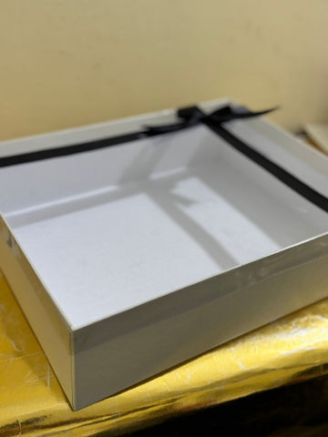 Extra Large Gift Box (10 Kg)