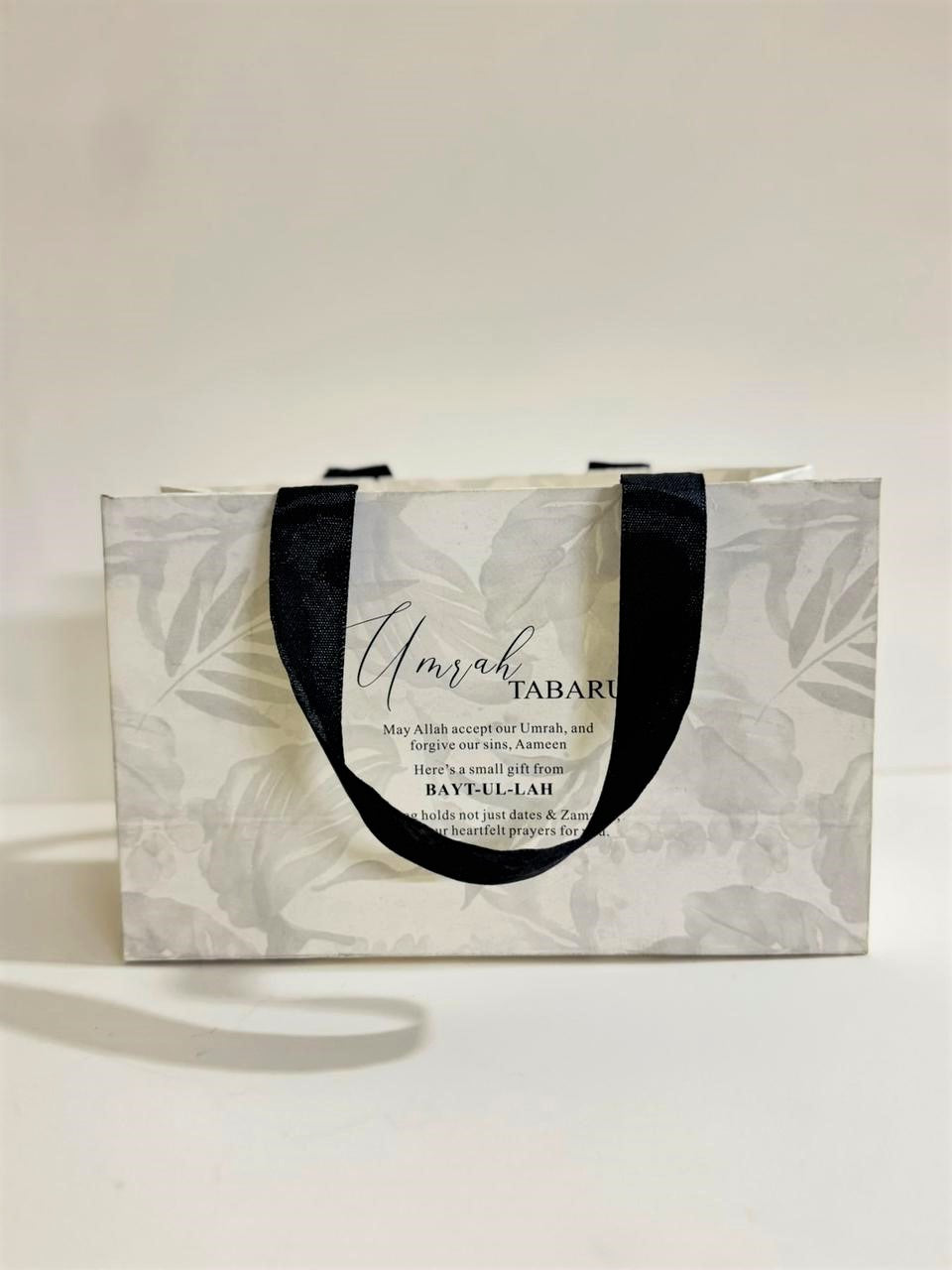 Medium Handle Bag (Black & White) - Umrah / Hajj Tabarruk Packaging